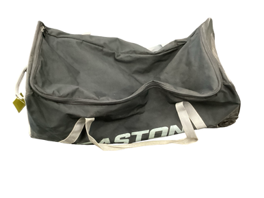 Used Easton CATCHERS BAG BB/SB Player Wheeled Bag Black 11613-S000162590
