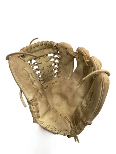 Used Marucci MTYPE BB/SB Glove RH Throw Almond 11 3/4" 11613-S000170062