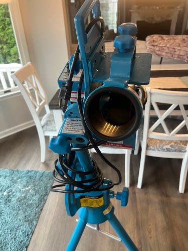 JUGS Lite Flite Machine