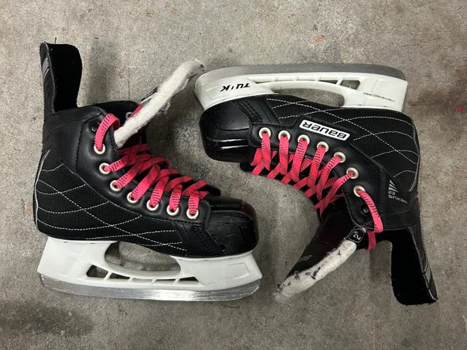 Junior Bauer Nexus 22 Hockey Skates | Size 2
