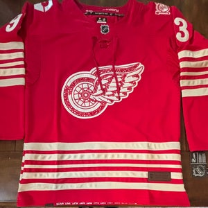 Detroit Red Wings Alex Debrincat #93 100 Year Centennial Jersey Adult Large (52)