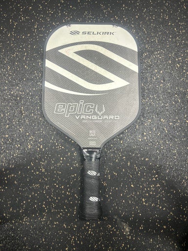 Used Selkirk EPIC VANGUARD Pickleball Racquet None 11337-S000475467