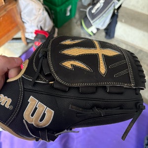 Wilson A2000 RH Baseball Glove 12" (Used)