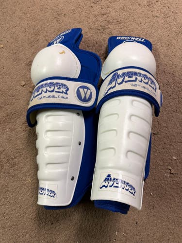 Senior Winnwell 15" Shin Pads (Used)