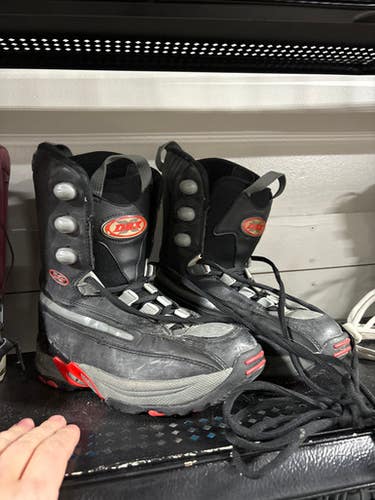 Used Kid's Snowboard Boots