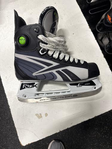 Used Reebok 5K PUMP Senior Hockey Skate Senior 6.5 11337-S000471597