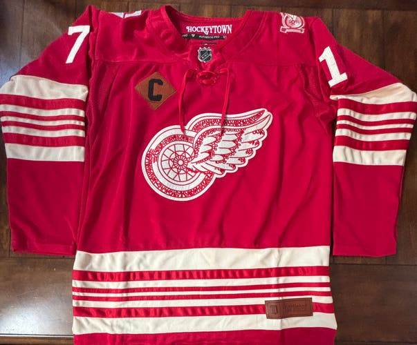 Detroit Red Wings Dylan Larkin #71 100 Year Centennial Jersey Adult XL (54)