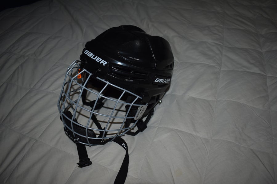 Bauer Prodigy Hockey Helmet, Youth, Black - Great Condition!