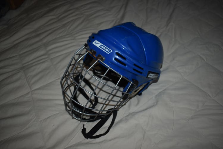 Bauer NBH5500 Hockey Helmet w/FM5K Cage, Blue, Large