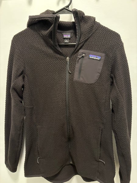 Black Women's Medium Patagonia Jacket (Used)