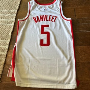 Red Medium Boys Nike Jersey (Used)