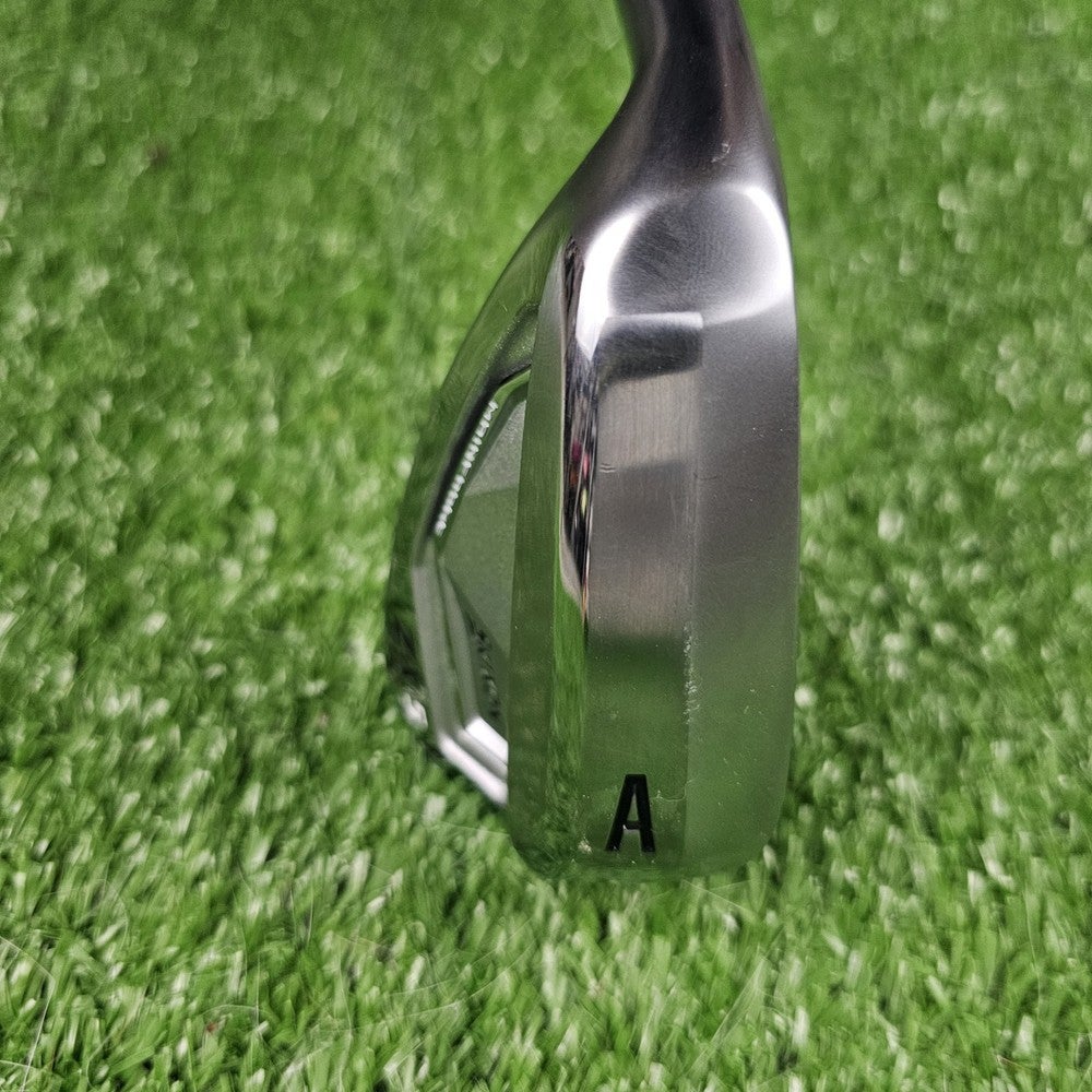 Srixon ZXi5 Approach Gap Wedge Dynamic Gold Mid 115 S300 Stiff