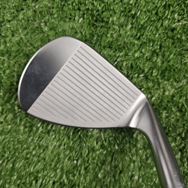 Srixon ZXi5 Approach Gap Wedge Dynamic Gold Mid 115 S300 Stiff