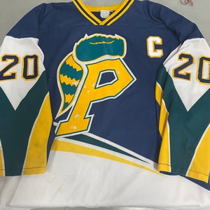 Pioneers mens large game Jersey