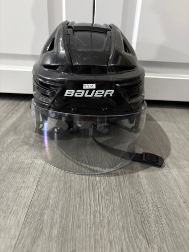Medium Bauer Re-Akt 150 Black Pro Stock Helmet (Used)