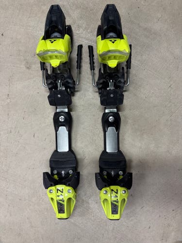 Fischer RC4 Z17 FreeFlex Racing Ski Bindings Max Din 17 (Used)
