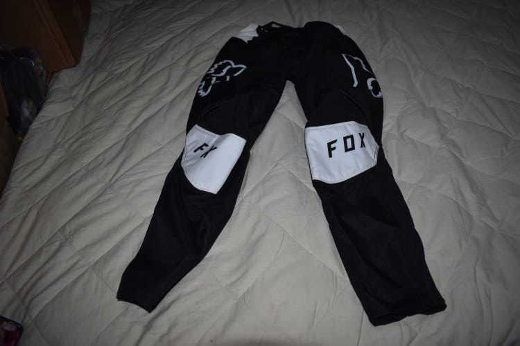 FOX 180 Motocross Race Pants, Black/White, Size 28Y - Top Condition!