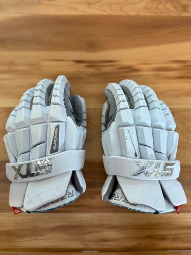 STX Surgeon RZR2 Lacrosse Gloves Large (Used)