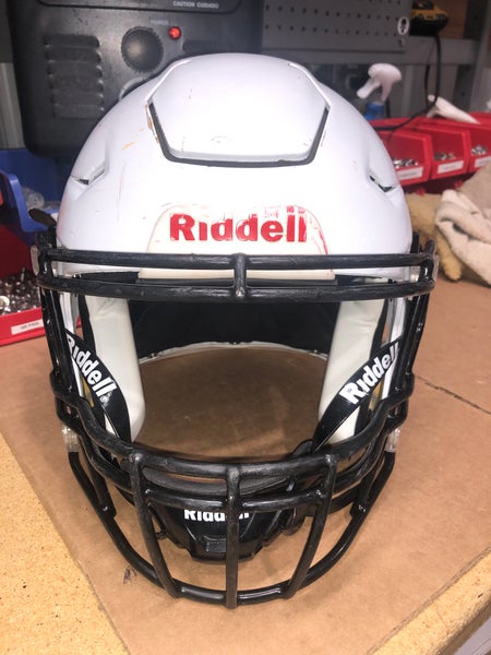 USED RIDDELL FLEX ADULT HELMET - LARGE - METALLIC WHIITE