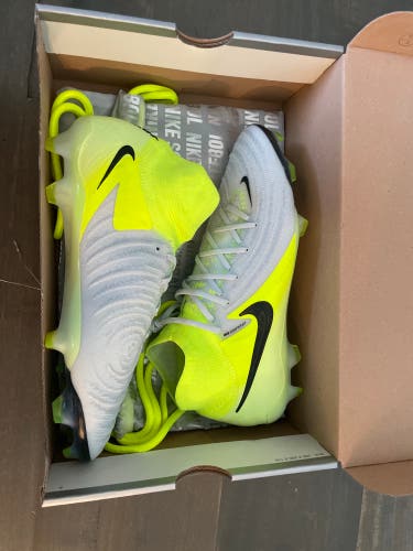 Green Unisex Size M 9.0 (W 10.5) Nike Phantom Luna ll Elite FG Cleats (New)