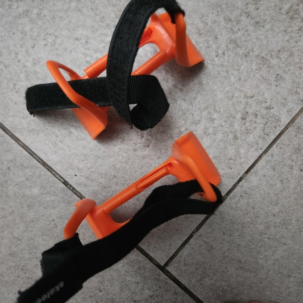 Skateez ice skating trainer used