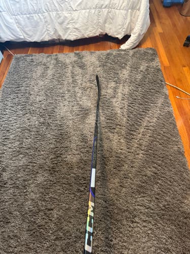 Intermediate CCM Ribcor Trigger 9 Pro Right Handed Hockey Stick P29 42 Flex (New)