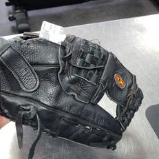 Used Easton 12.5 BB/SB Glove RH Throw Black 12 1/2" 11497-C000153995