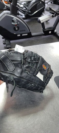 Used Easton 12.5 BB/SB Glove RH Throw Black 12 1/2" 11497-C000153995