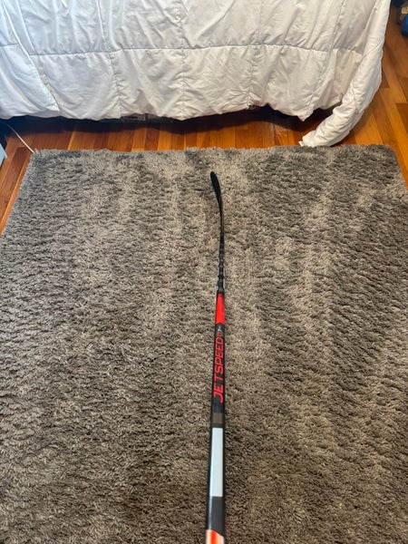 Intermediate CCM JetSpeed FT7 Pro Right Handed Hockey Stick P28 70 Flex (Used)