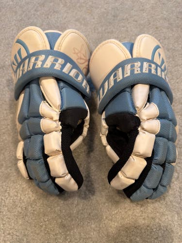 Warrior Mac-D Lite 2 Lacrosse Gloves Medium (Used) (signed by Paul Rabil)