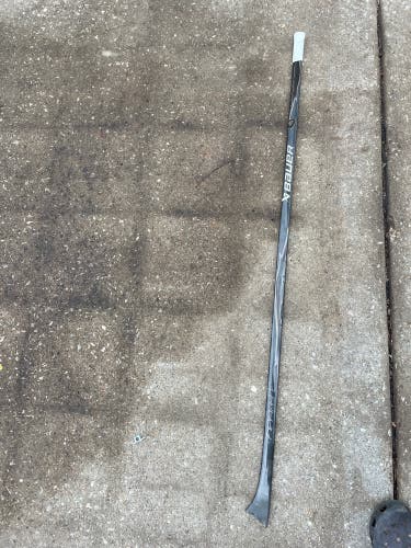 *broken* Senior Bauer Vapor FlyLite Right Handed Hockey Stick P92M 87 Flex Pro Stock (Used)
