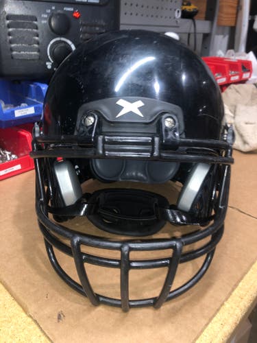 USED XENITH X2E+ YOUTH FOOTBALL HELMET - LARGE - BLACK