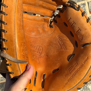 Rawlings Heart of the hide RH Catcher's Glove 33" (Used)