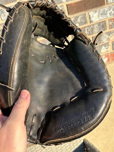 All Star CM3000SBK RH Catcher's Glove 32.5" (Used)