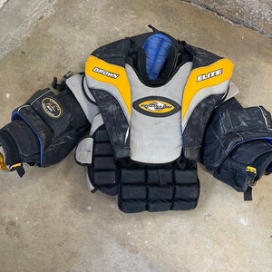 Brown 2200 goalie chest and arm XL