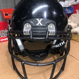 USED XENITH X2E+ YOUTH FOOTBALL HELMET - LARGE - BLACK