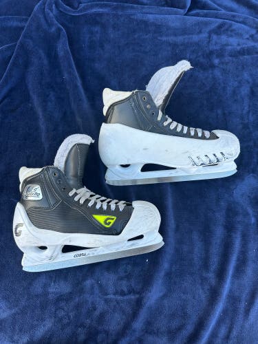 Senior Graf Goaler Pro Hockey Goalie Skates 9.5 (Used)