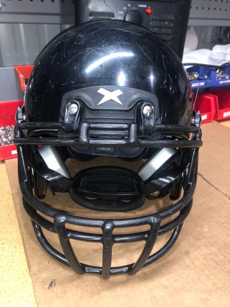 USED XENITH X2E+ YOUTH FOOTBALL HELMET - LARGE - BLACK