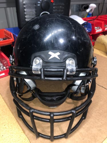USED XENITH X2E+ YOUTH FOOTBALL HELMET - LARGE - BLACK