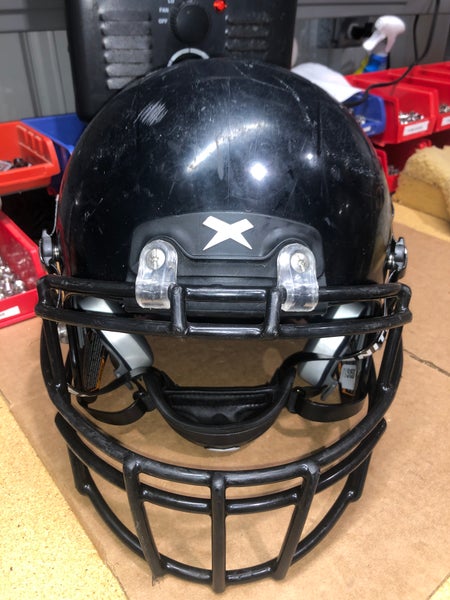 USED XENITH X2E+ YOUTH FOOTBALL HELMET - LARGE - BLACK