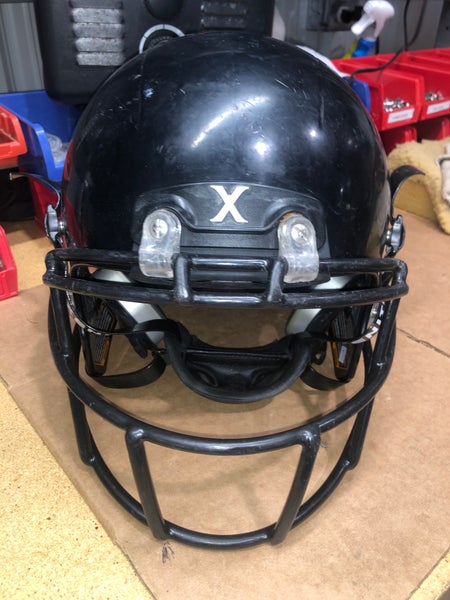 USED XENITH X2E+ YOUTH FOOTBALL HELMET - LARGE - BLACK