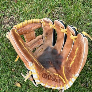 Wilson A2000 1787 RH Infield Baseball Glove 11.75" (Used)