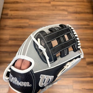 Wilson A1000 RH Infield Softball Glove 12" A10RF24IF12 (New)