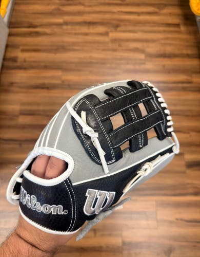 Wilson A1000 RH Infield Softball Glove 12" A10RF24IF12 (New)