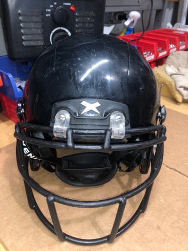 USED XENITH X2E+ YOUTH FOOTBALL HELMET - LARGE - BLACK