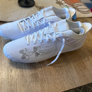 White Men's Size M 11.0 (W 12.0) Adult Under Armour Blur (New)