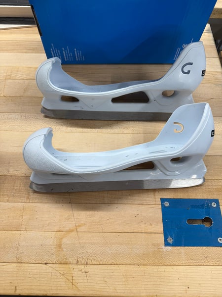 2014 Graf G9035 Hockey Goalie Skates Regular Width 8.5 (Used)