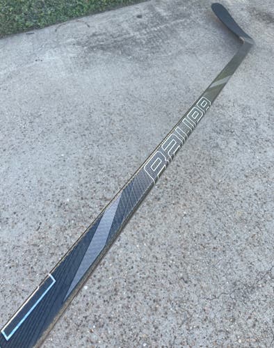 BAUER Nexus Tracer Used Pro Stock Hockey Stick Grip P92M 82 Flex Left 5650