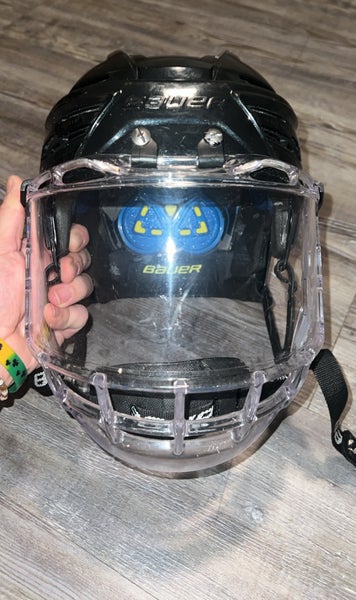 Large Bauer Helmet (Used)