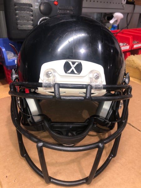 USED XENITH X2E+ YOUTH FOOTBALL HELMET - LARGE - BLACK